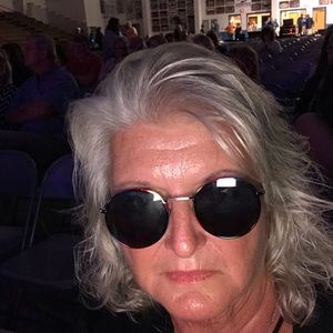 Meet your Posher, Jo